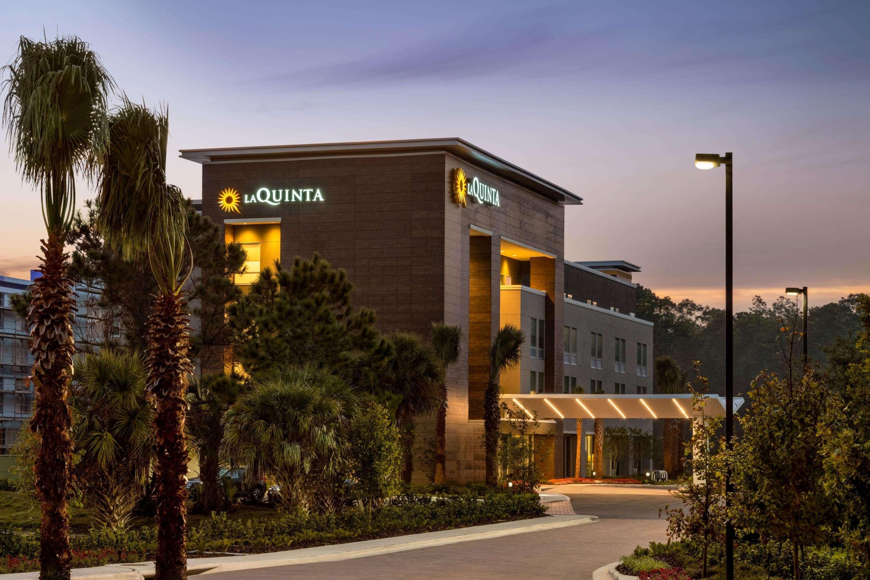 La Quinta Inn & Suites By Wyndham Orlando I-Drive Theme Parks Williamsburg Exterior foto